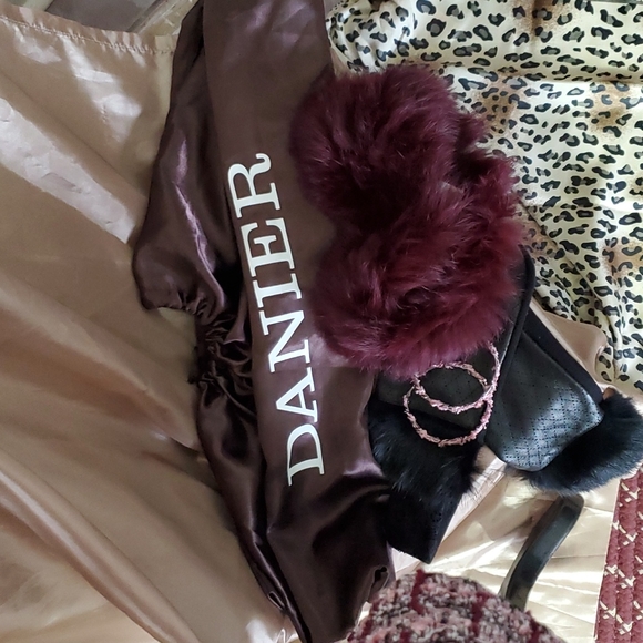 SALE 🎉Host Pick🎉 LUXURY 8 PC OUTFIT. See Listing for shop contributors! - Picture 14 of 17